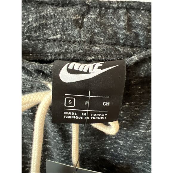 Nike Sportswear Gym Vintage Pants Women S Black Capri Jogger Organic Cotton NWT - Picture 4 of 11